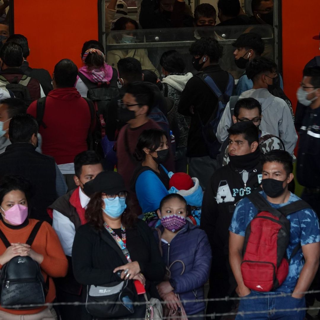 Reportan retrasos en Línea 2 Metro